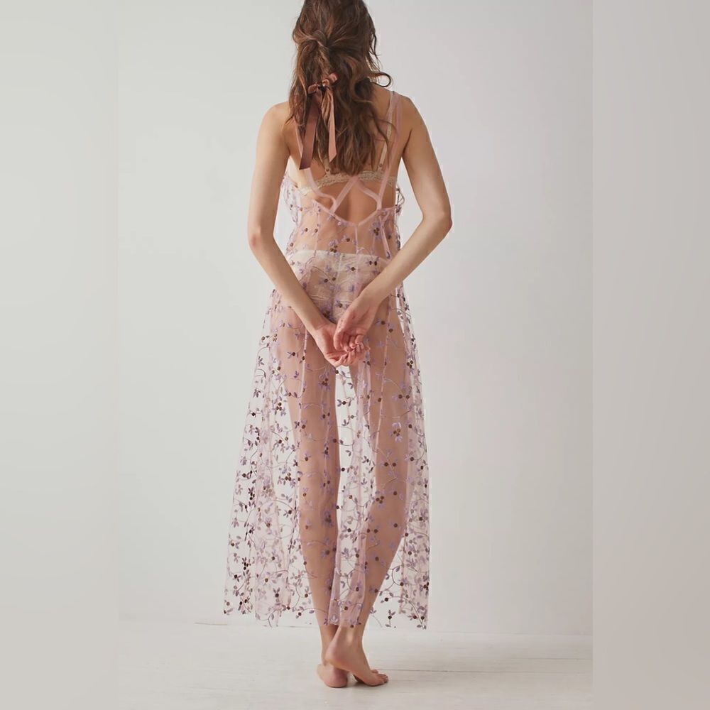 New Free People x Intimately Banu Embroidered Slip - Picture 3 of 8